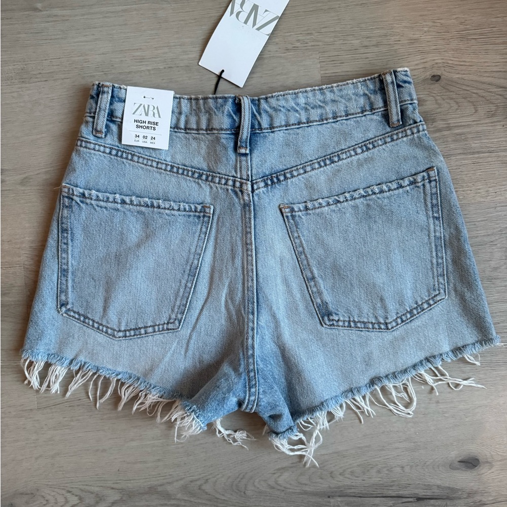 NWT Zara Rhinestone High Waist Cutoff Ripped Denim Women's Shorts Size US 2 - Picture 2 of 8